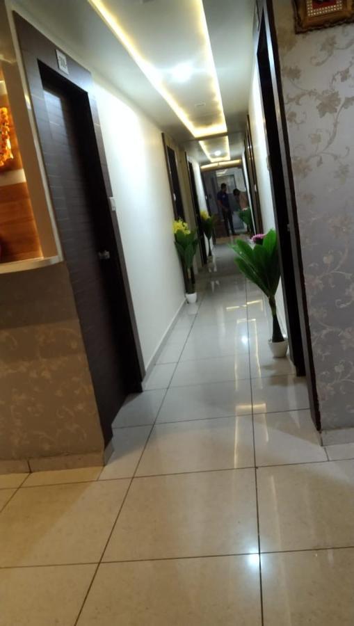 Hotel Atlanta Amhedabad Dış mekan fotoğraf