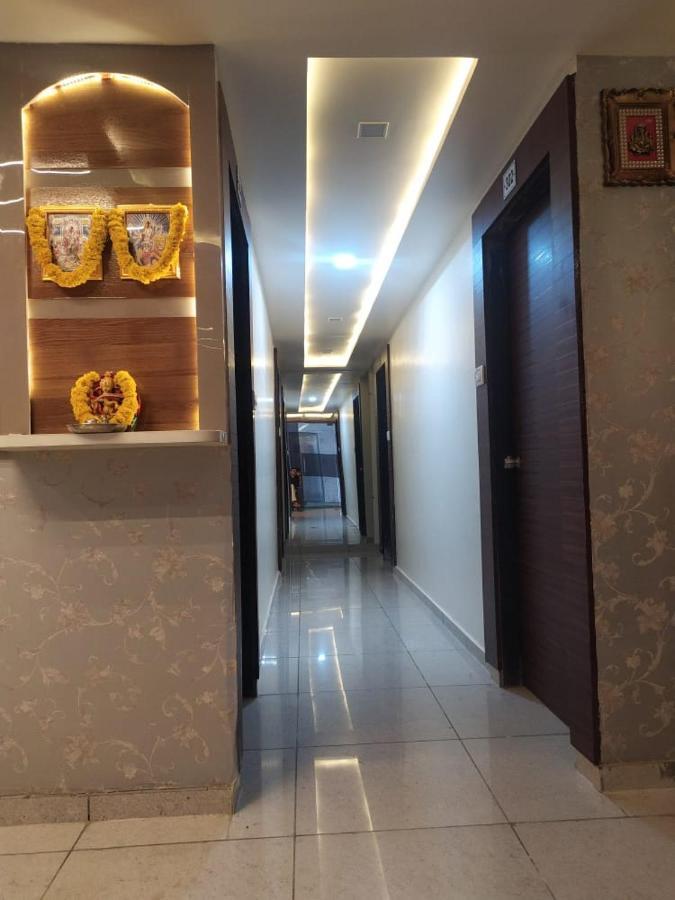 Hotel Atlanta Amhedabad Dış mekan fotoğraf
